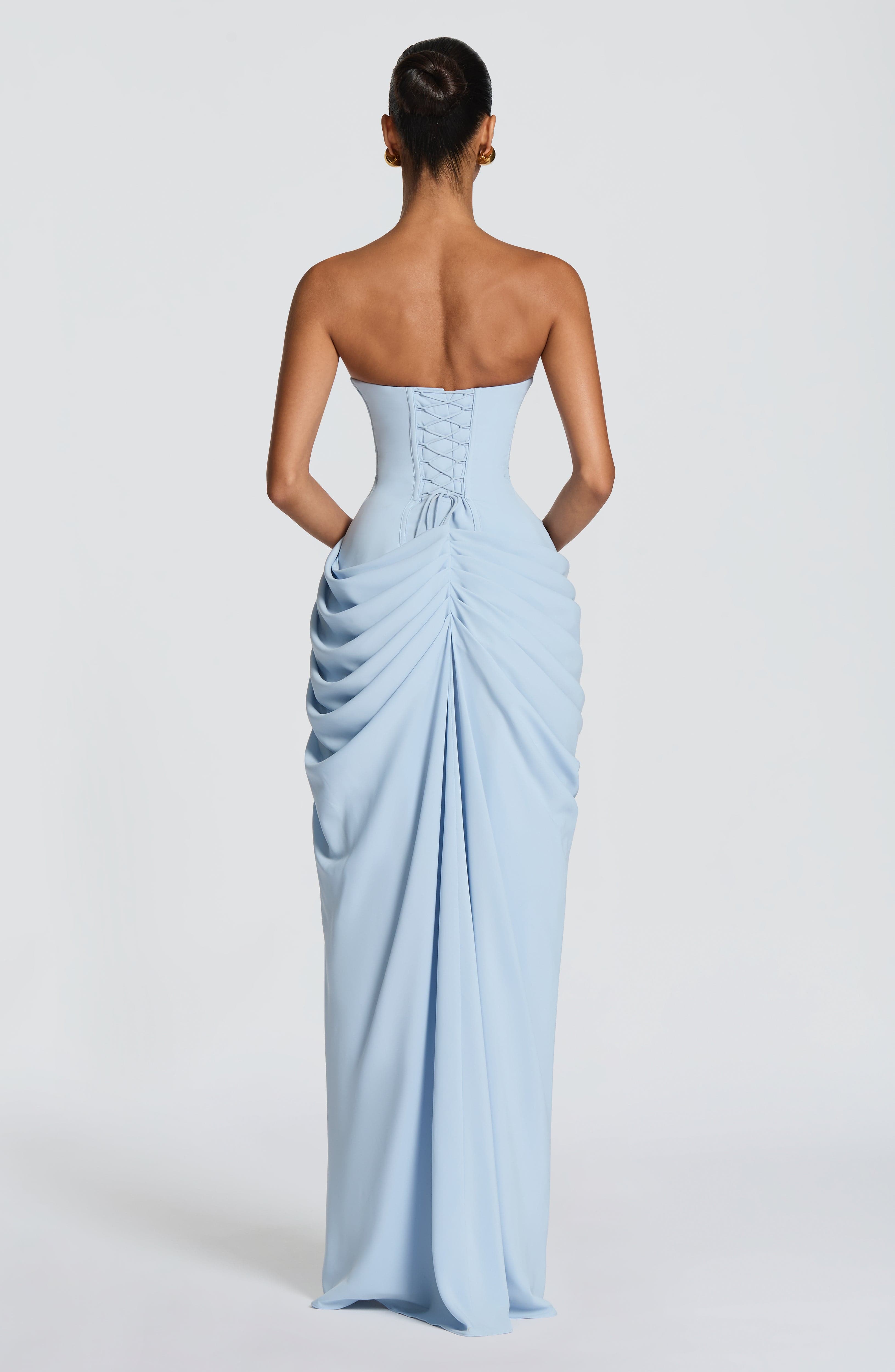 Lola - Vestido Escultural