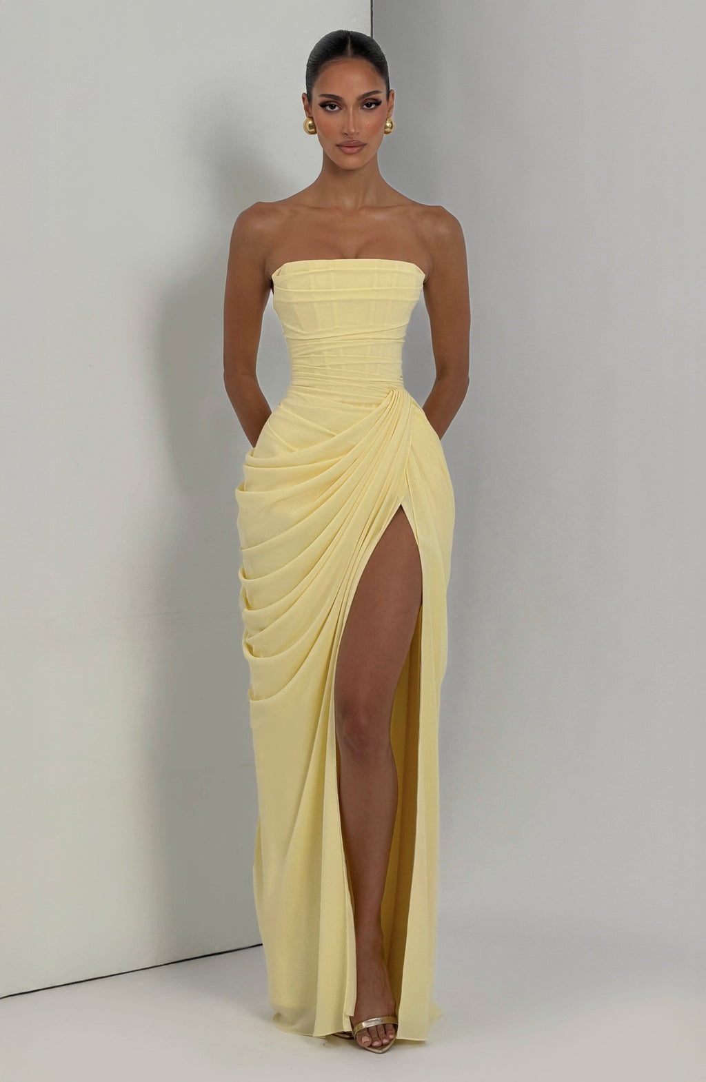 Lola - Vestido Escultural